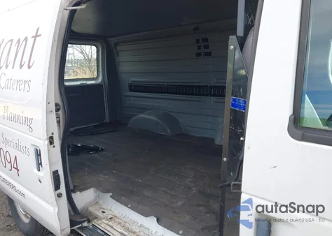 2002 Ford E-150 Commercial/Recreational from USA, damaged, VIN 1FTRE14282HA75186